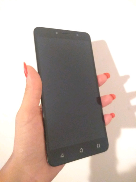 Alcatel A3 XL