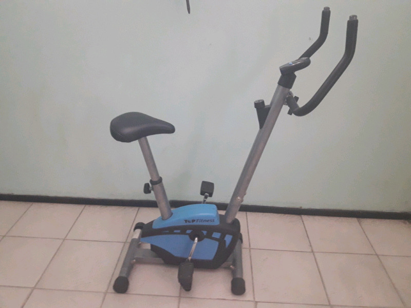 Bicicleta fija top fitness