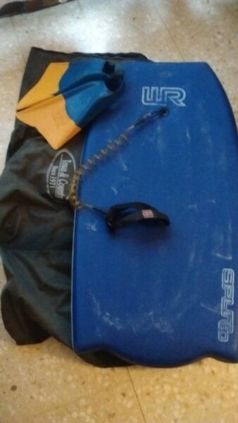 Bodyboard con pitas patas y funda