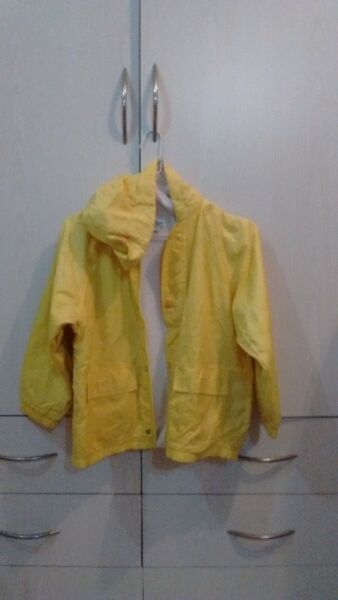 Campera para la lluvia talle 7