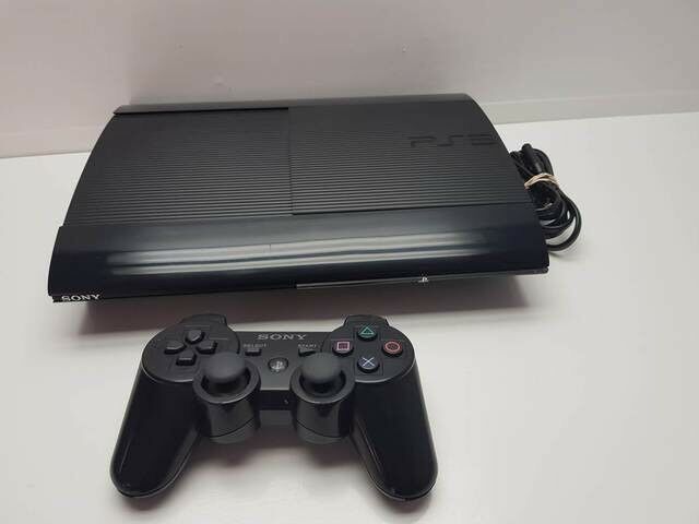 PS3 nueva súper slim mas juegos