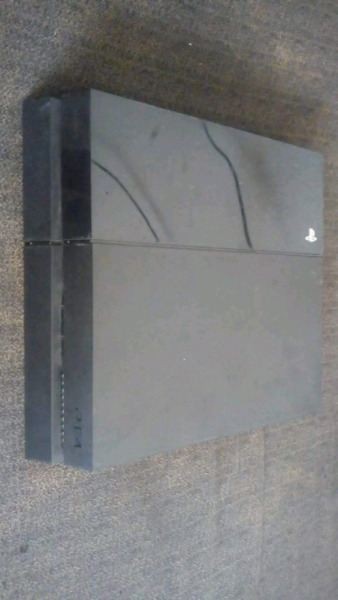 Vendo Ps4 usada