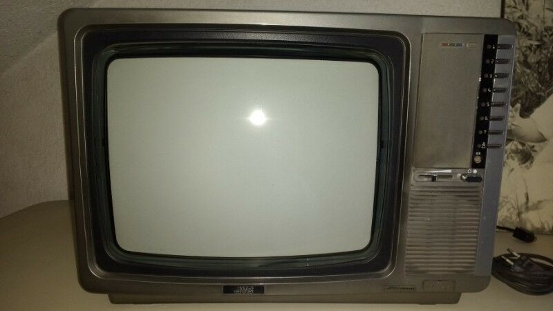 Vendo televisor JVC con conversor