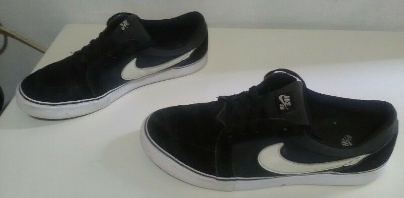 Zapatillas Nike SB satire 2