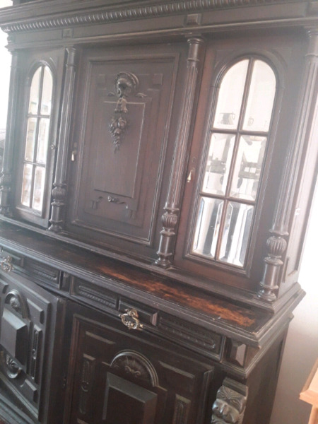 Mueble antiguo excelente estado