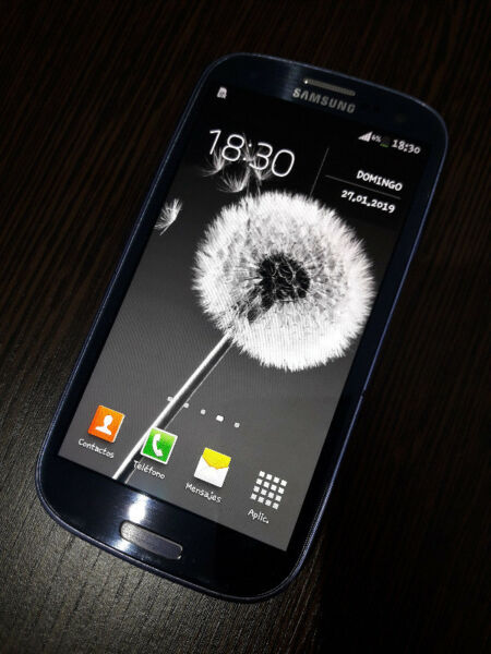 Samsung S3 Azul Metalizado Impecable