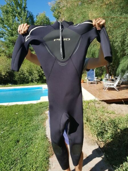 Traje de neoprene