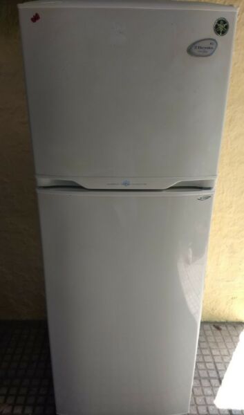 Heladera no frost 276 lts electrolux