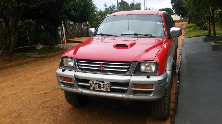 Vendo Mitsubishi L200