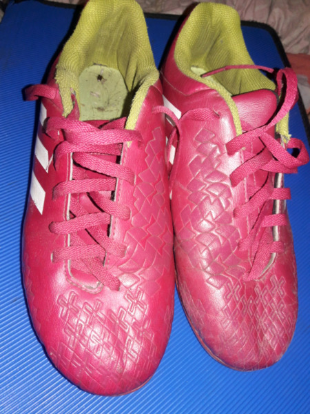 Botines paea cesped