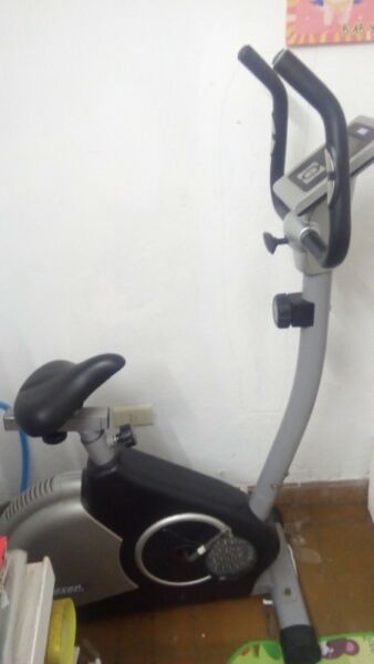 Liquido bicicleta fija