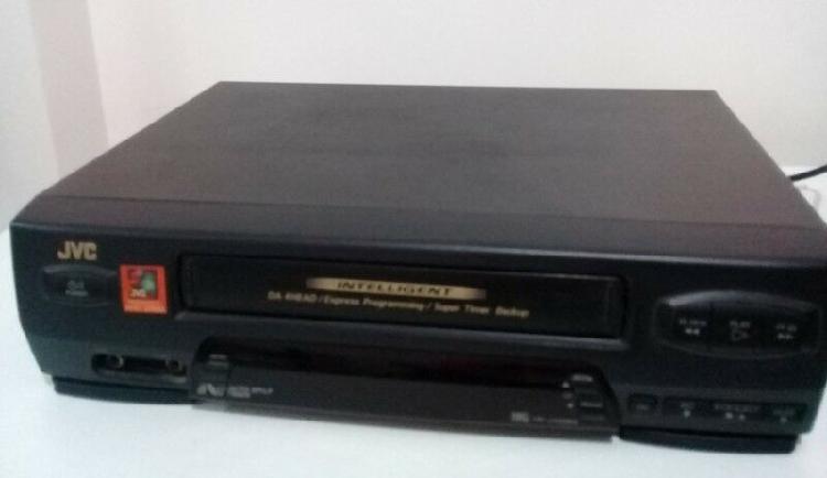 REPRODUCTOR VHS VIDEO CASSETERA JVC