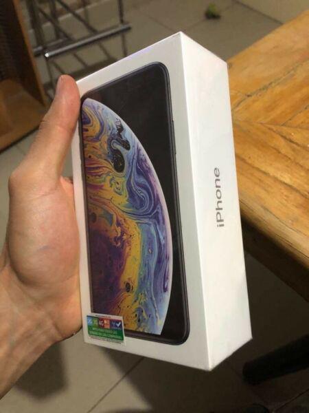 iphone Xs de 64gb caja sellada