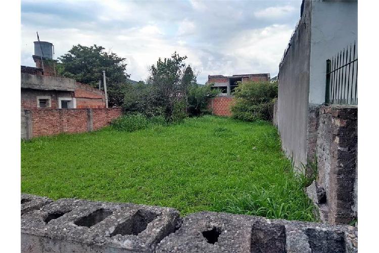 TERRENO EN VENTA TRES CERRITOS 300 M2