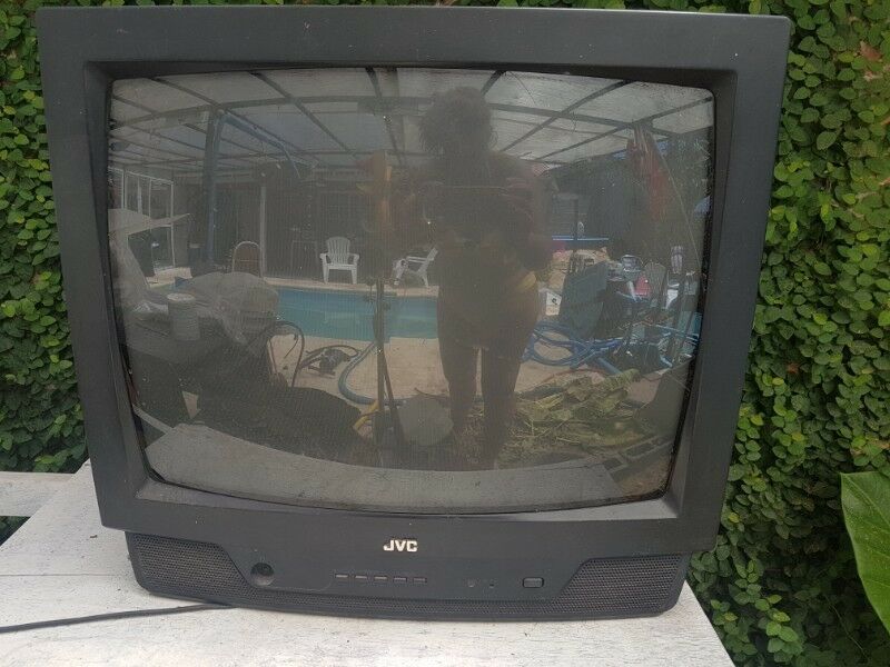 Televisor JVC 21