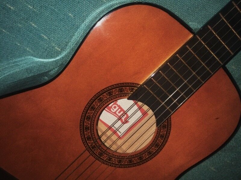 Guitarra criolla Bigua C11