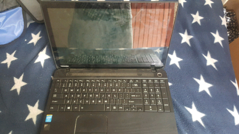 OPORTUNIDAD ¡¡ NOTEBOOK TOSHIBA PANTALLA TÁCTIL