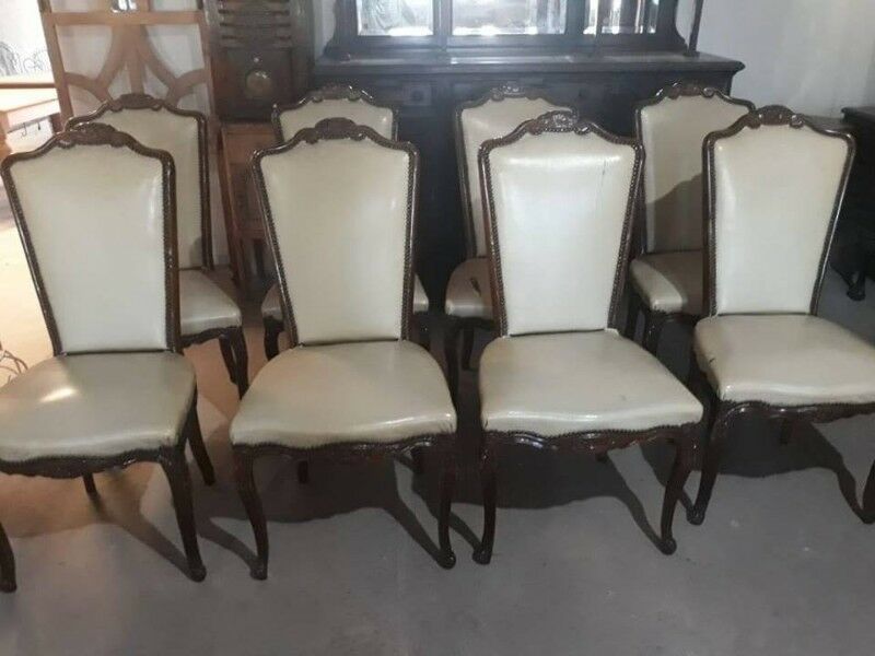 8 sillas de estilo