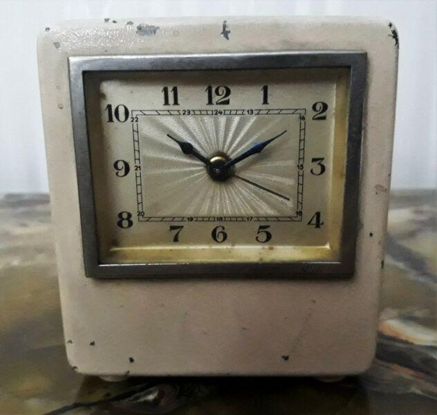 Antiguo Reloj Con Alcancía Para Reparar O Adornar