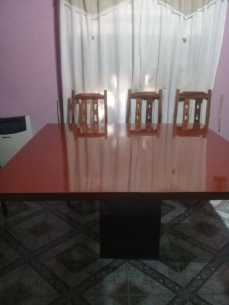 vendo mesa de madera