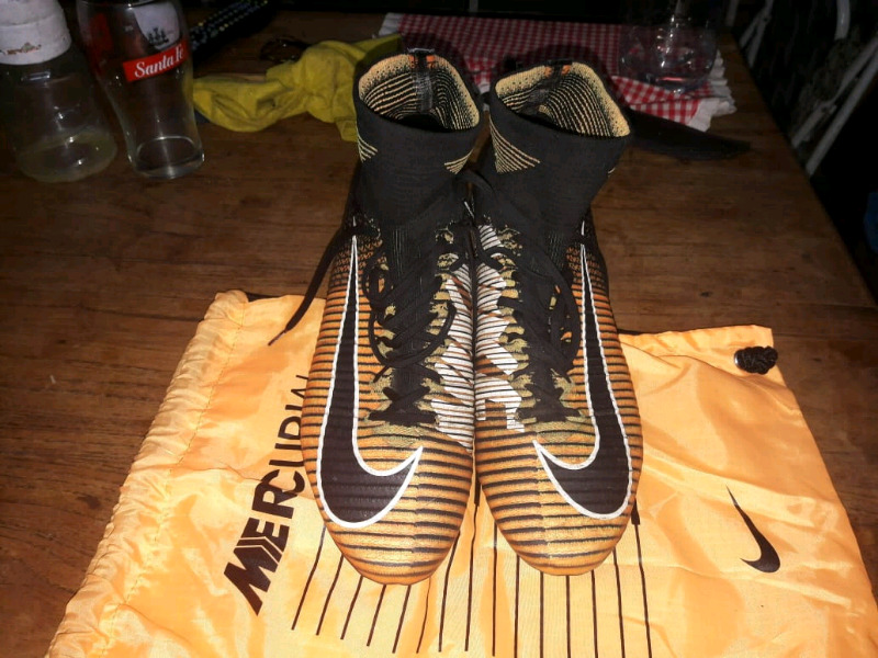 BOTINES NIKE MERCURIAL TALLE 41