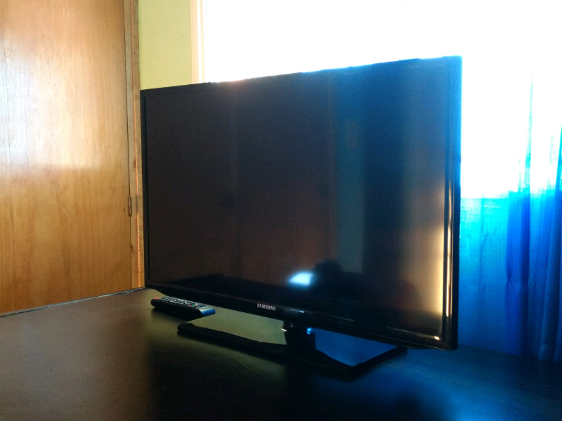 TV LED 32' FULL HD SAMSUNG IMPECABLE!