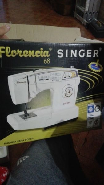 MAQUINA COSER SINGER FLORENCIA 68. IMPECABLE !!!