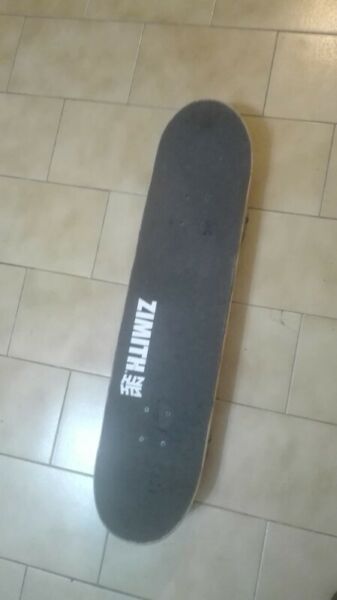 Skate ZIMITH casi sin uso