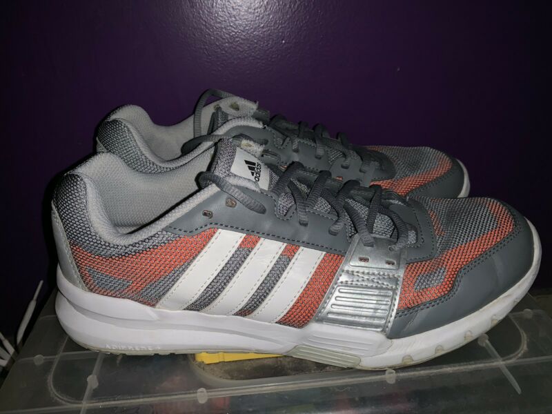 VENDO URGENTE! Zapatillas Adidas originales gris