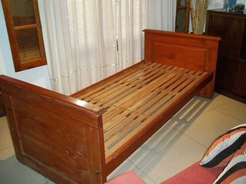 Cama de madera maciza !! Flete gratis !!