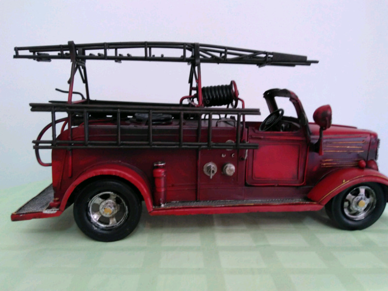 Camion de bomberos miniatura
