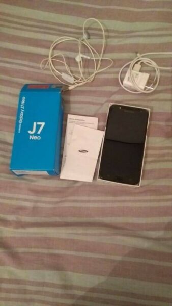 J7 neo libre vendo o permuto