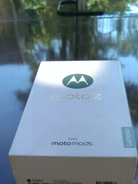 MotoZplay nuevo en caja libreperfecto