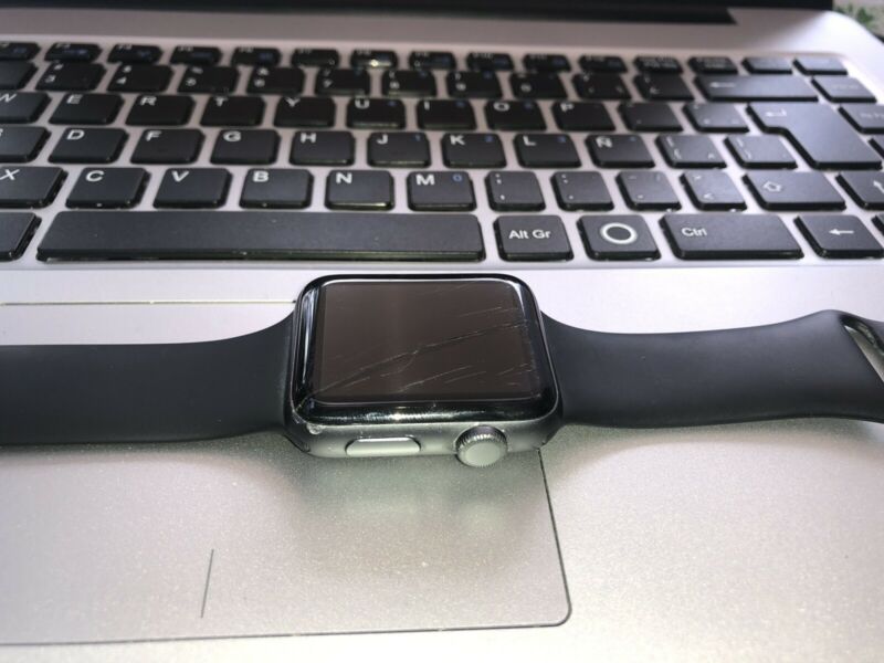 Vendó Apple Watch s2. 42mm leer bien!!