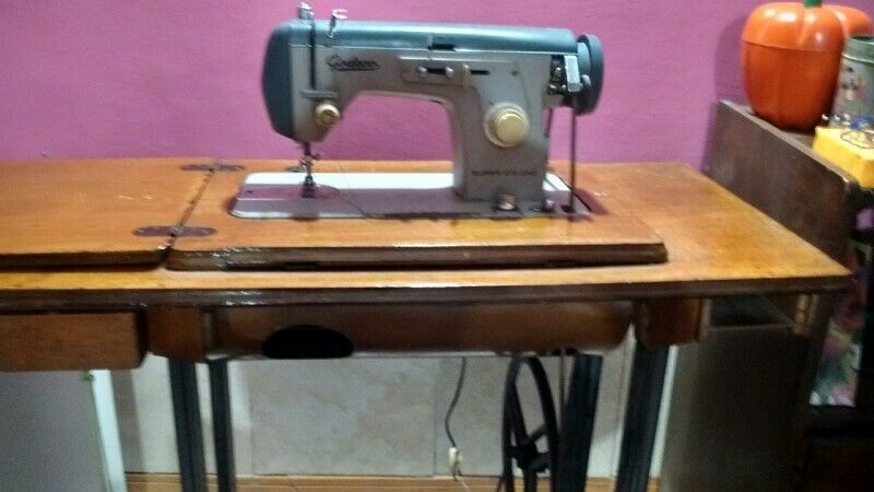 maquina de coser familiar godeco