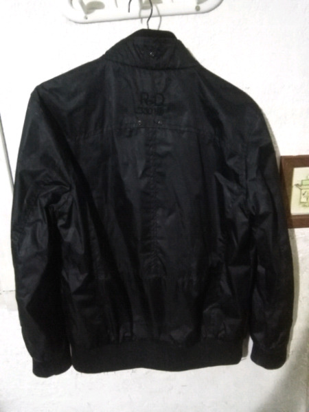 Campera Negra hombre