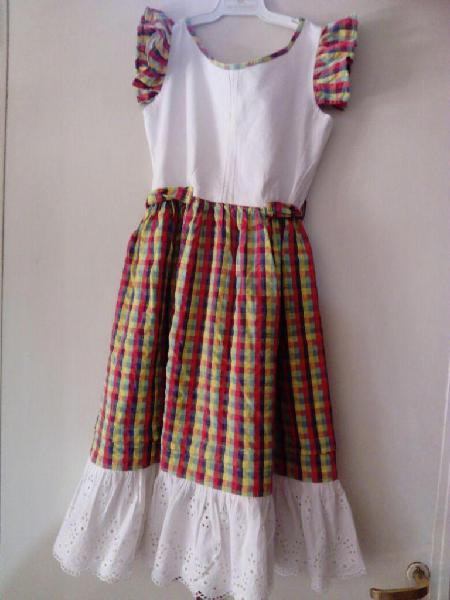 VESTIDO BLANCO Y FALDA A CUADRILLÉ,ROJO, AMARILLO, T. 10