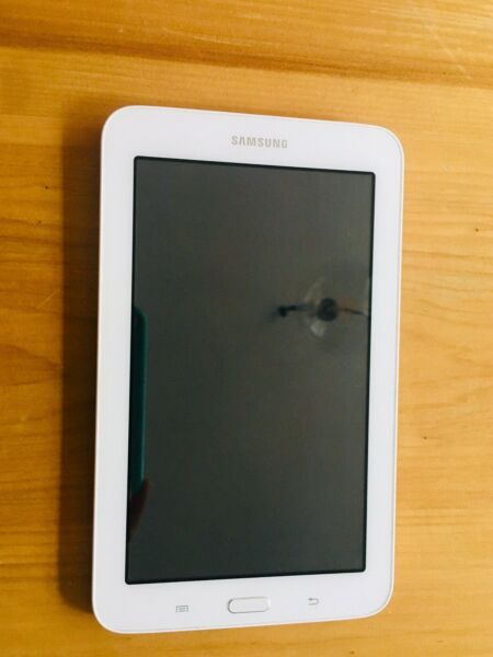 Tablet Samsung tab a 7 pulg IMPECALBLE