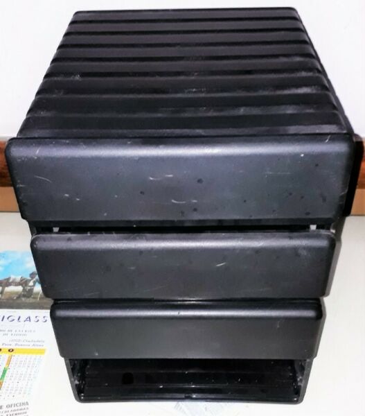 3 Cajones Porta Casettes De Plastico Negro 30 Unidades C/u