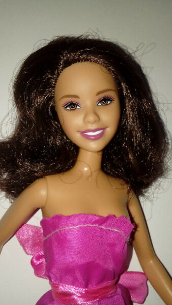Hermana de Barbie morocha