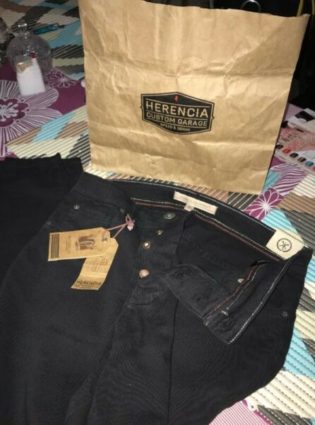 JEANS HERENCIA ARGENTINA, SLIM FIT, TALLE 32, NUEVO !!!