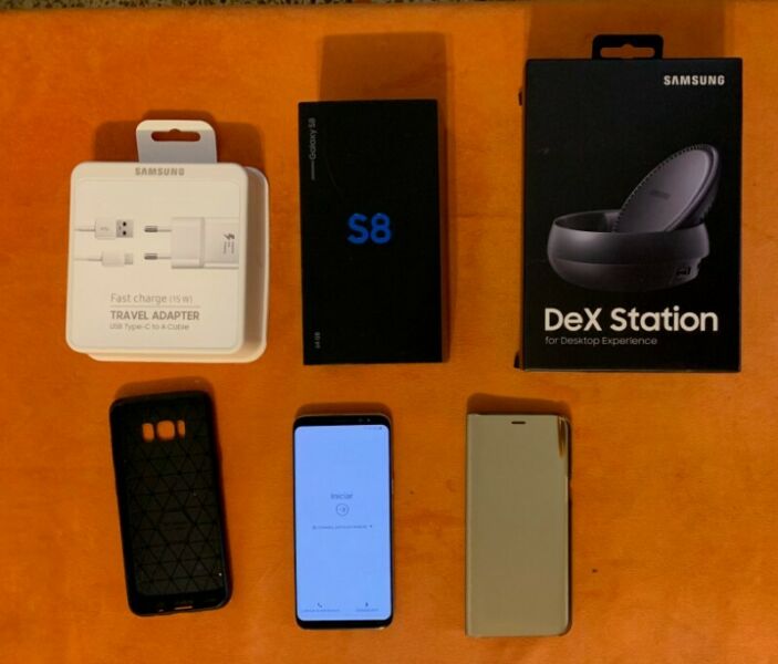 Samsung Galaxy S8 + Samsung Dex Station