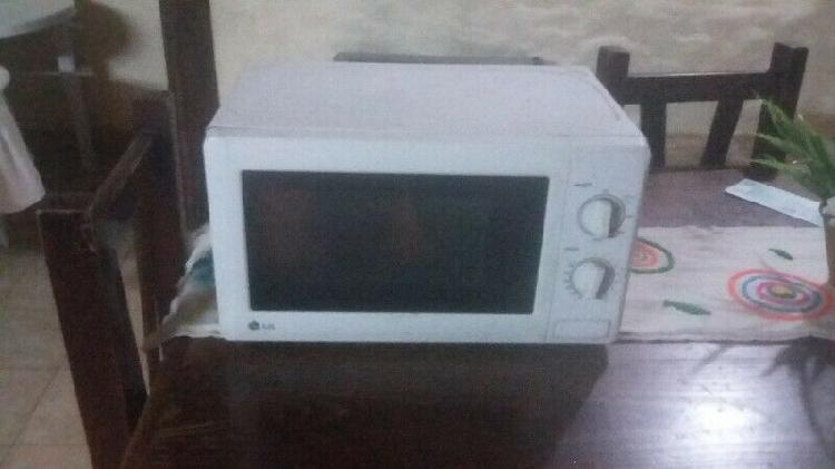 vendo microondas LG..y ventilador de techo usado