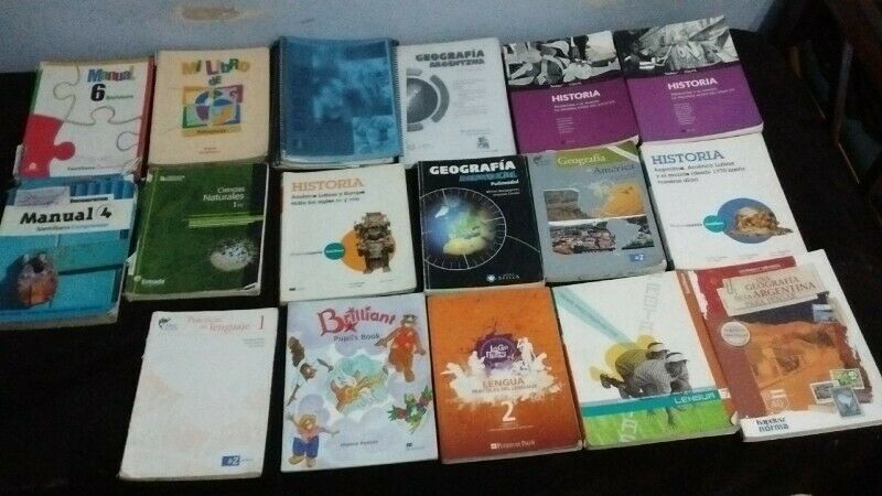 Libros y manuales de escuela secundaria