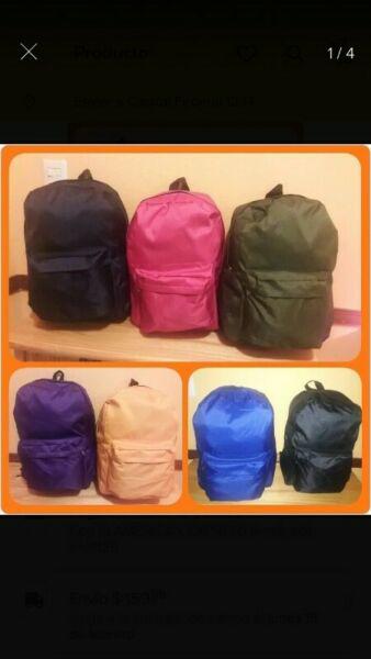 Mochilas unisex $300