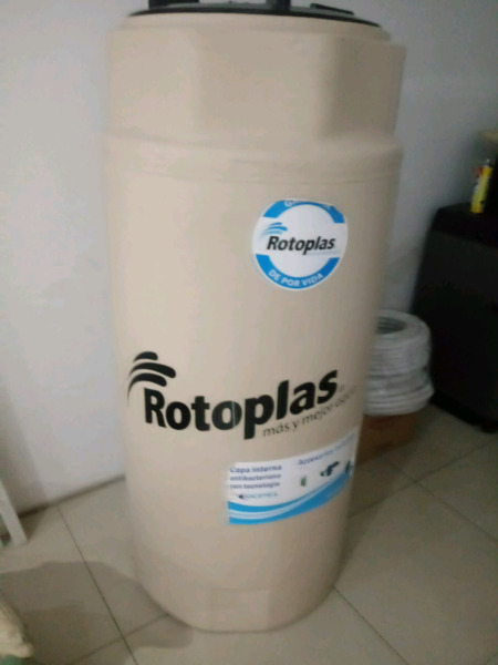 Rotoplas 500 lts