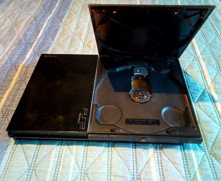 VENDO PS2 (USADA)