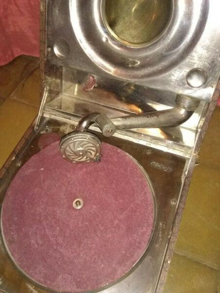 vendo tocadisco antiguo