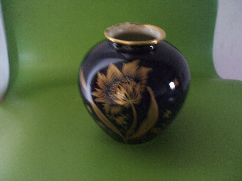 BAVARIA THOMAS florero-violetero de porcelana de origen