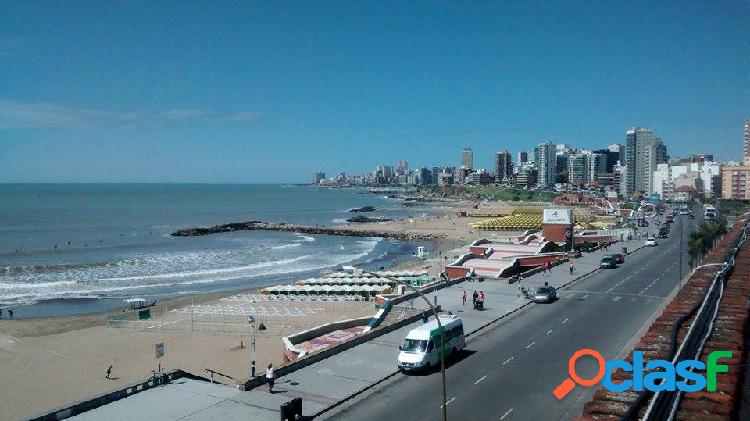 Depto. Un ambiente Interno. Edificio Frente al Mar.